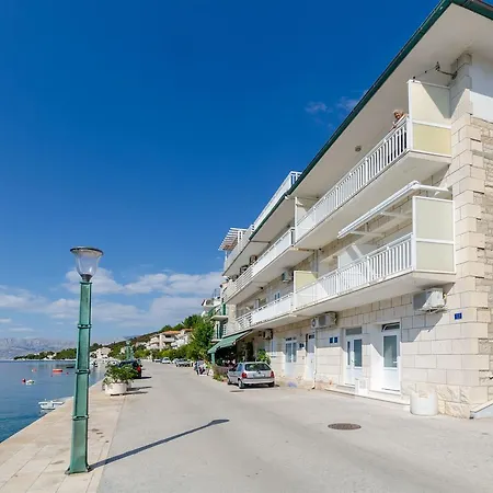 Mery * Povlja (Brac)